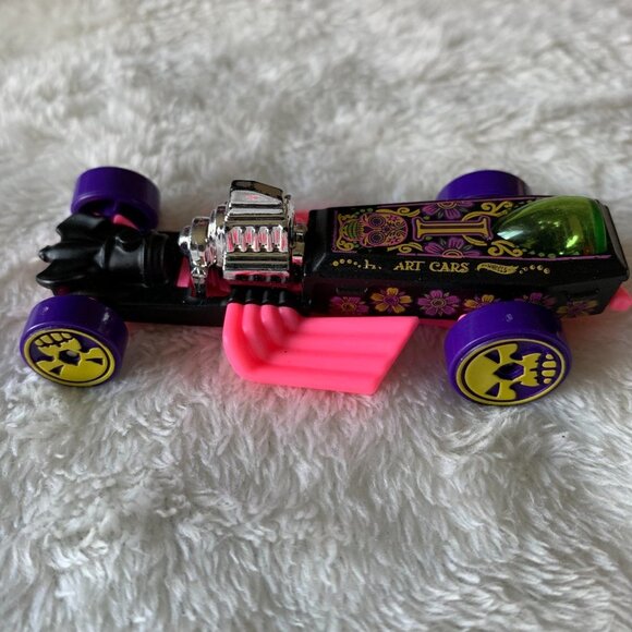 COPY - Hot Wheels Rigor Motor HW Art Cars Diecast Pink Black - Picture 2 of 5